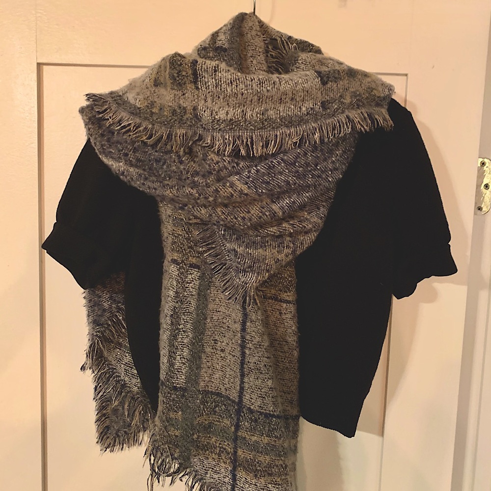 Vince Camuto Women’s Blanket Wrap/Scarf